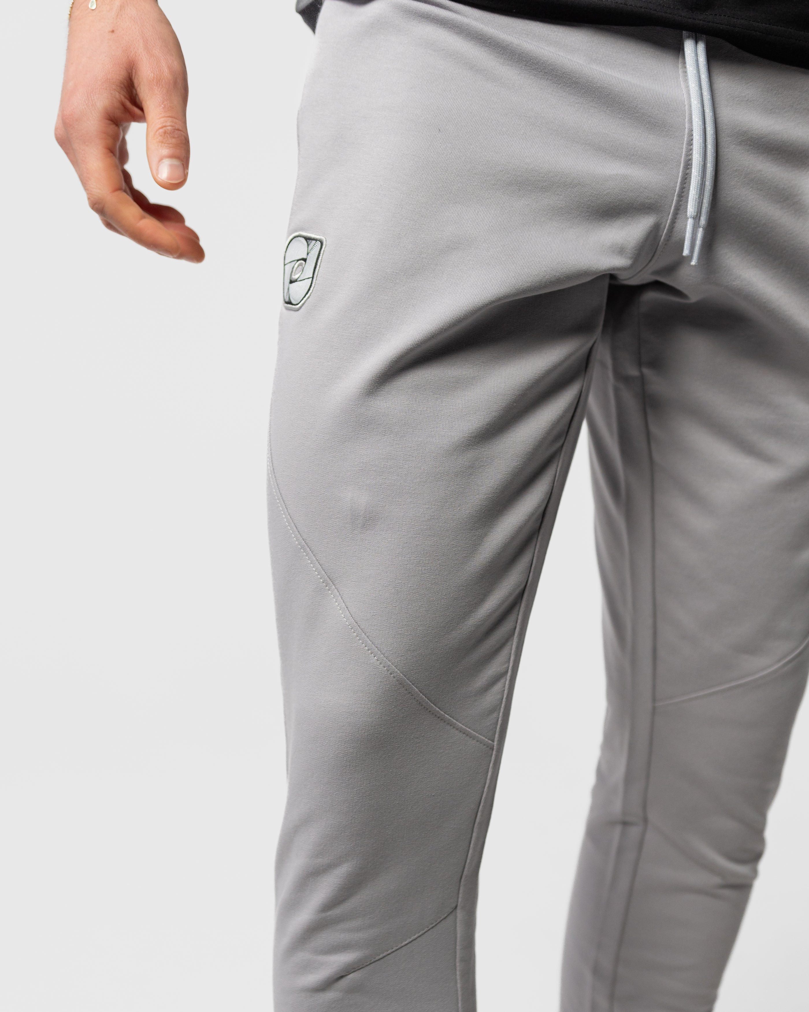 techJoggers grey